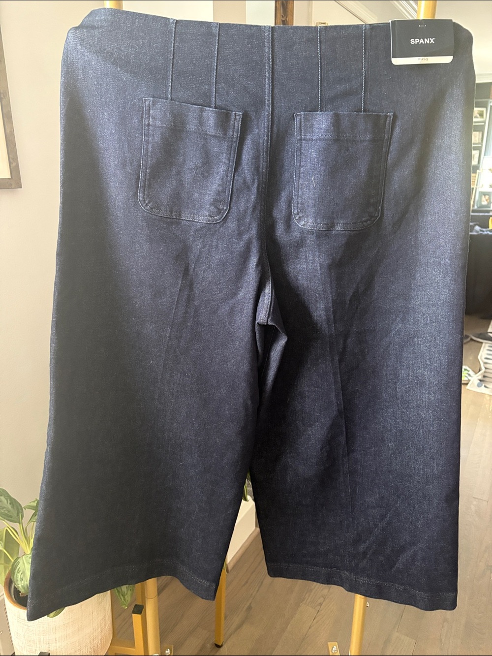 Men's Pants Subcategory Identification